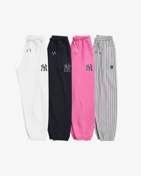 Yankees Embroidered Fleece Sweatpant - Image 3